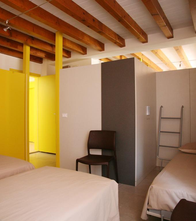 Ostello Locanda Degli Acrobati ブレシア 部屋 写真