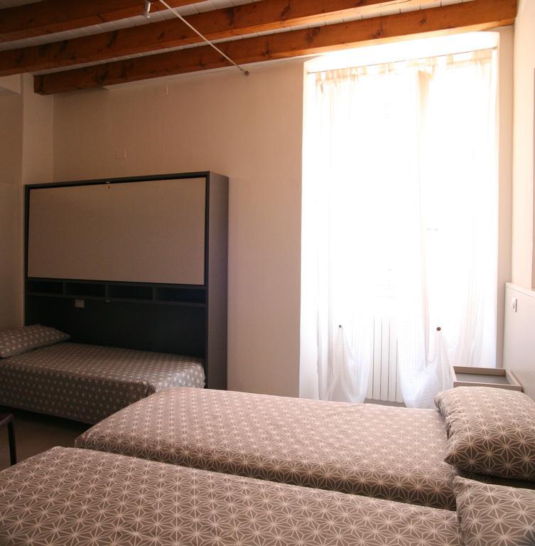 Ostello Locanda Degli Acrobati ブレシア 部屋 写真