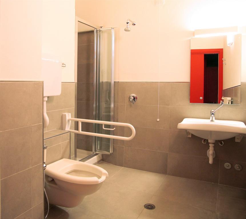Ostello Locanda Degli Acrobati ブレシア 部屋 写真
